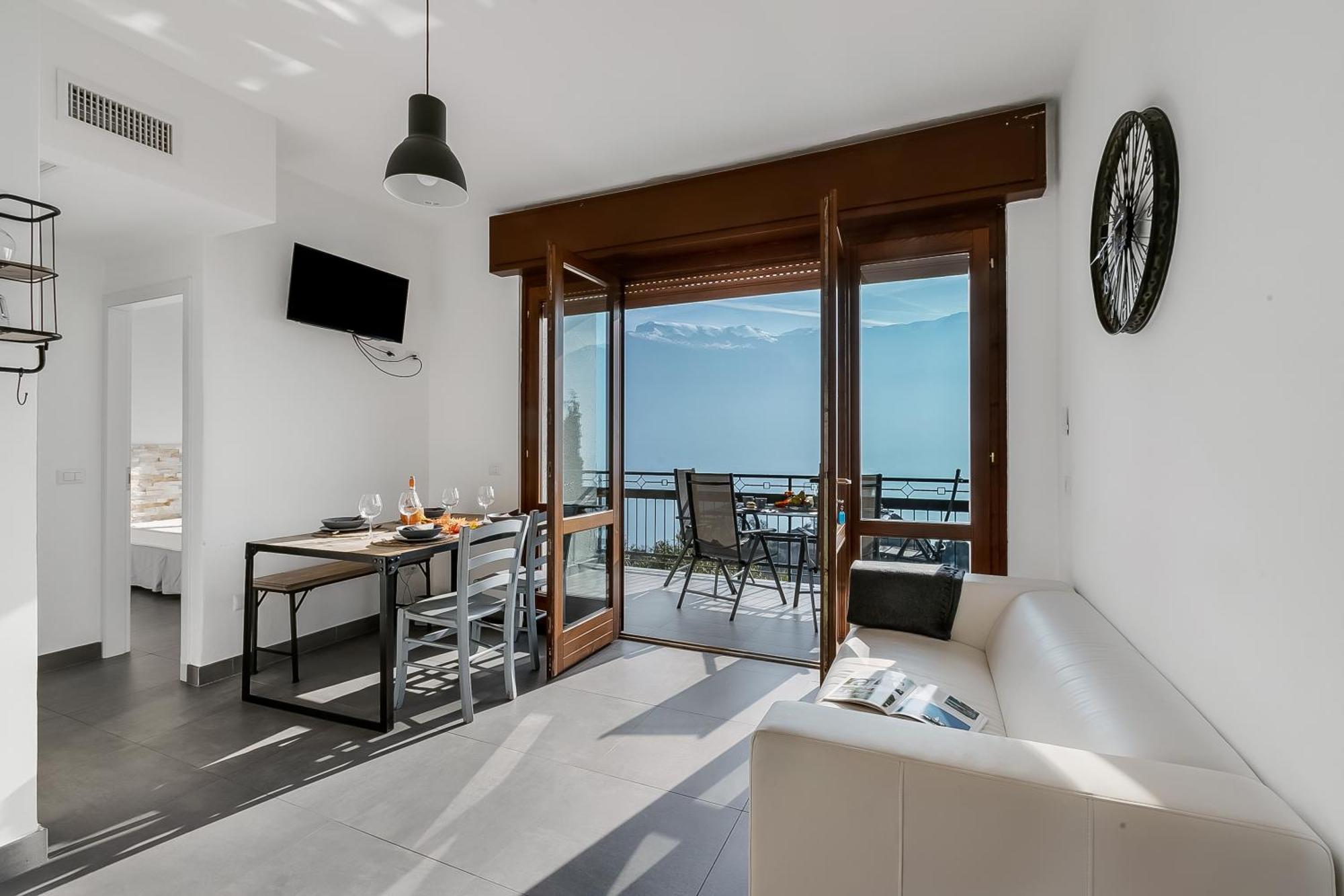 Casa Dei Nonni Apartments - Happy Rentals トレモージネ エクステリア 写真